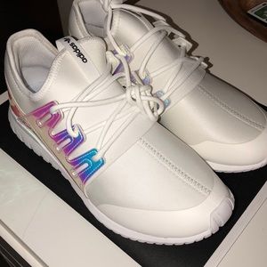Adidas Tubular Iridescent Size 8/ Kids 6.5